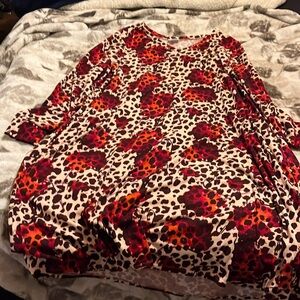 Long sleeve dress with pockets.  Size XL